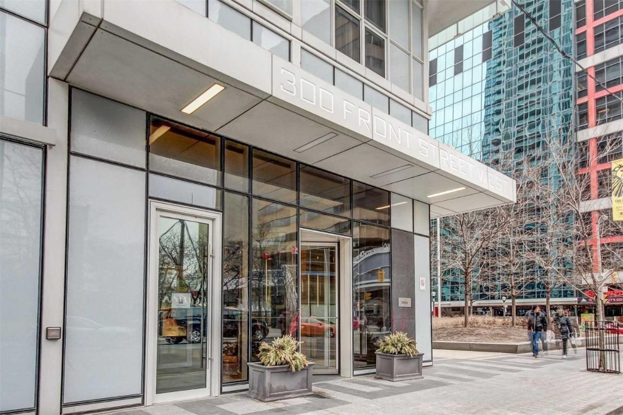 Front Street Suites Toronto Eksteriør bilde